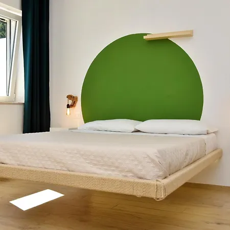 Le Fronde Feriegård