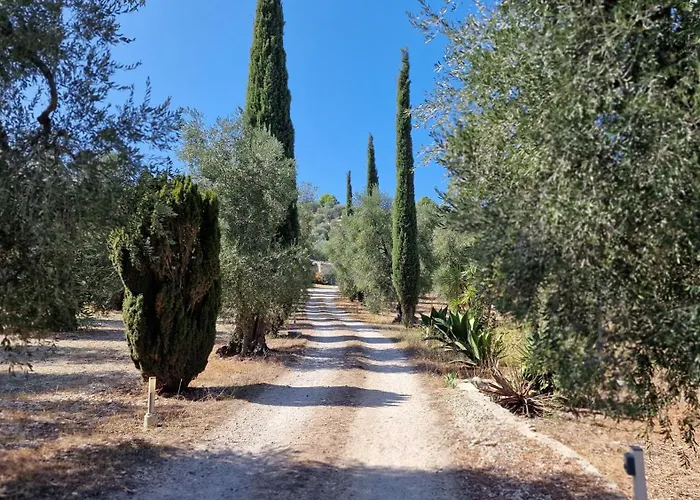 Le Fronde בית חווה